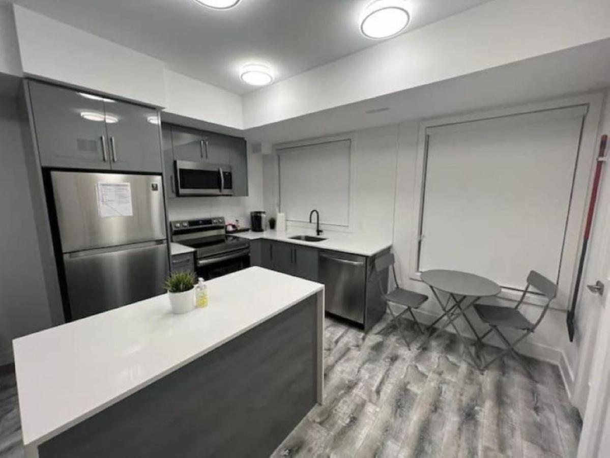 Stylish Townhome Gem With Several Amenities Just Minutes To The Falls Niagara Falls Exterior foto